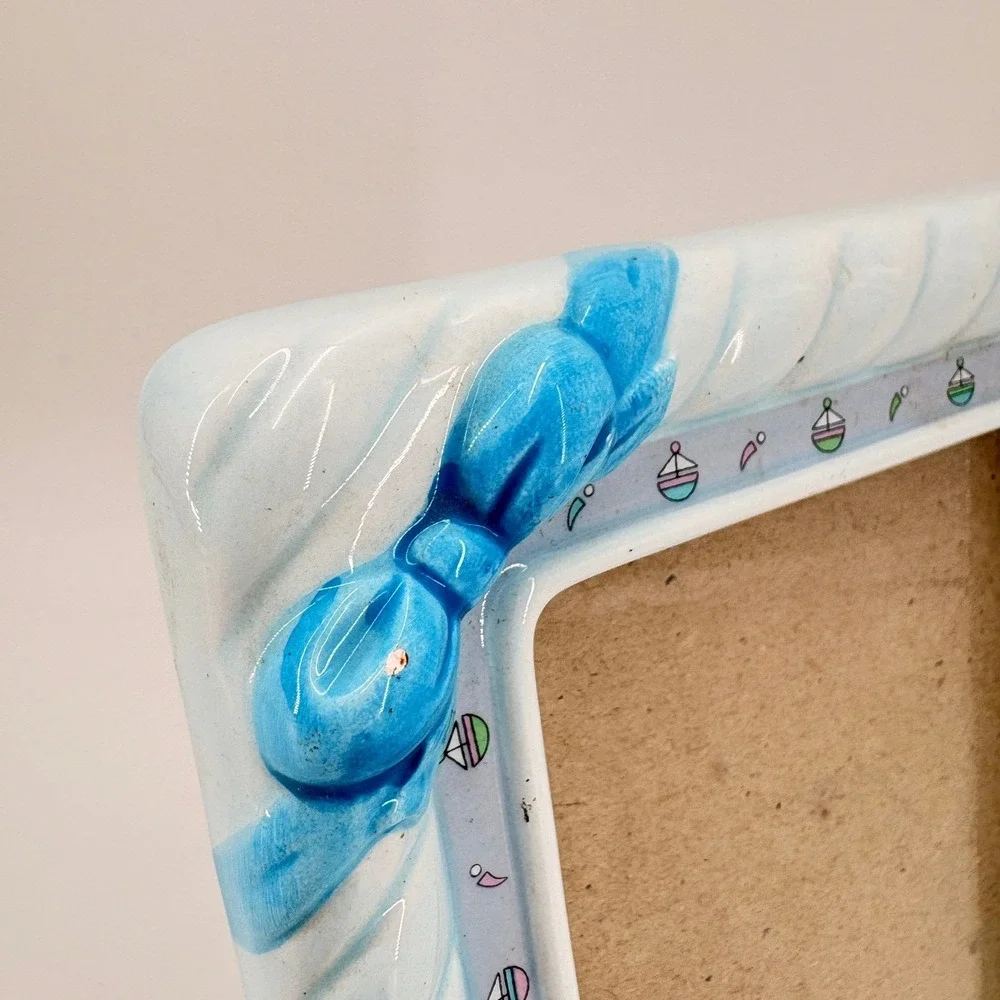 Vtg Burnes of Boston Blue Ceramic Picture Frame 3x5 Quilted Ribbon Bow Kitsch
